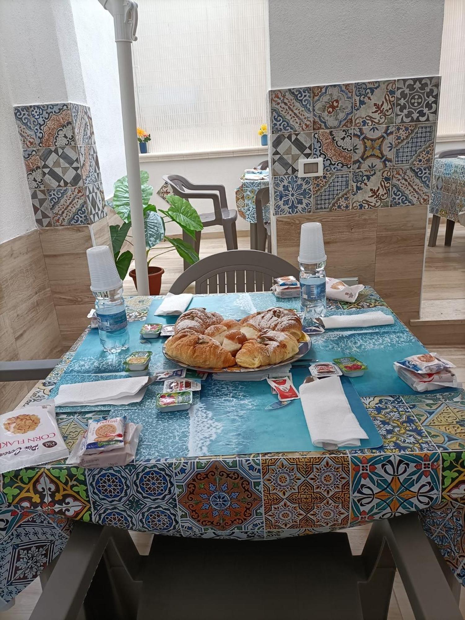 B&B Stella Maris Trapani Centro ภายนอก รูปภาพ