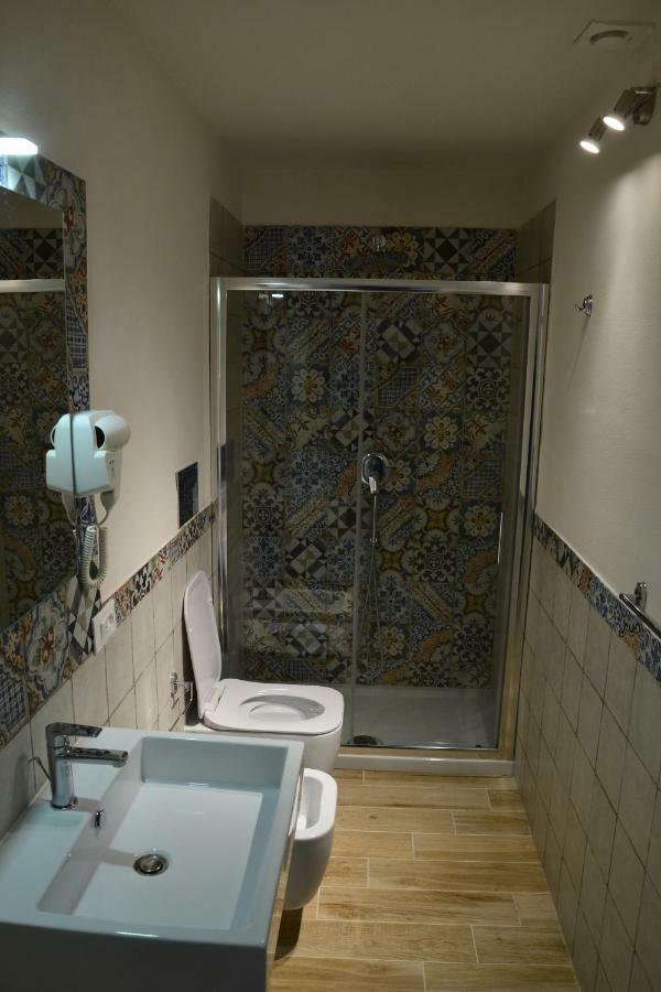 B&B Stella Maris Trapani Centro ภายนอก รูปภาพ