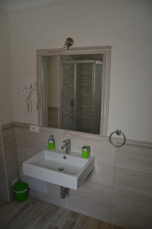 B&B Stella Maris Trapani Centro ภายนอก รูปภาพ