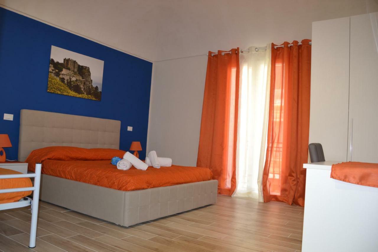 B&B Stella Maris Trapani Centro ภายนอก รูปภาพ